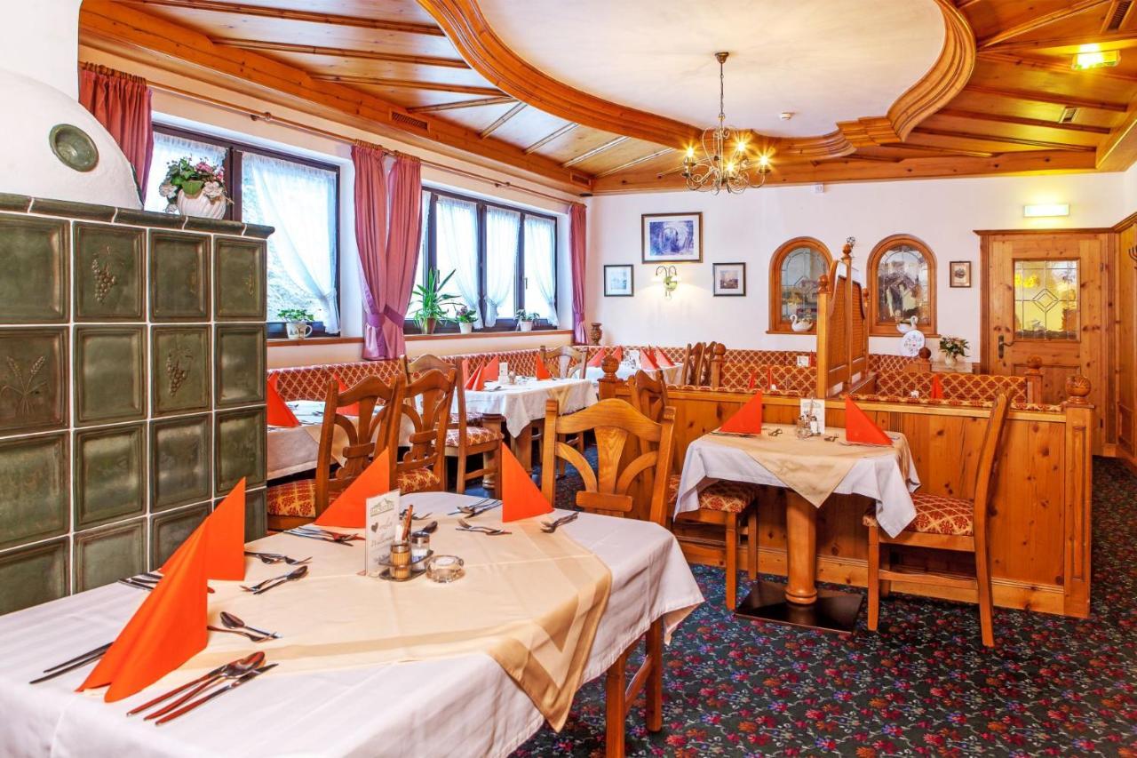 באד גויסרן Appartement Predigstuhlblick Mit Indoorpool Und Sauna מראה חיצוני תמונה